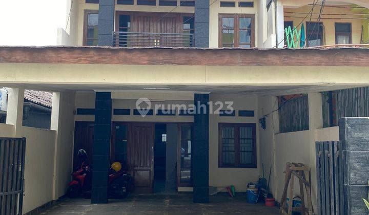 Disewakan Rumah di Ragunan Pinggir Jalan Utama Pertanian 1