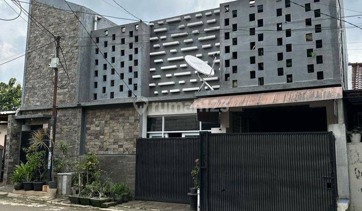 Dijual Rumah Full Renovasi Bagus Modern di Pamulang 1