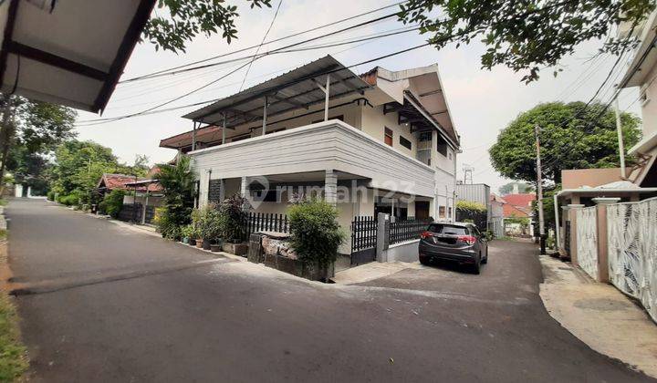 Disewakan Rumah Pinggir Jalan Dekat Mampang Jaksel 1