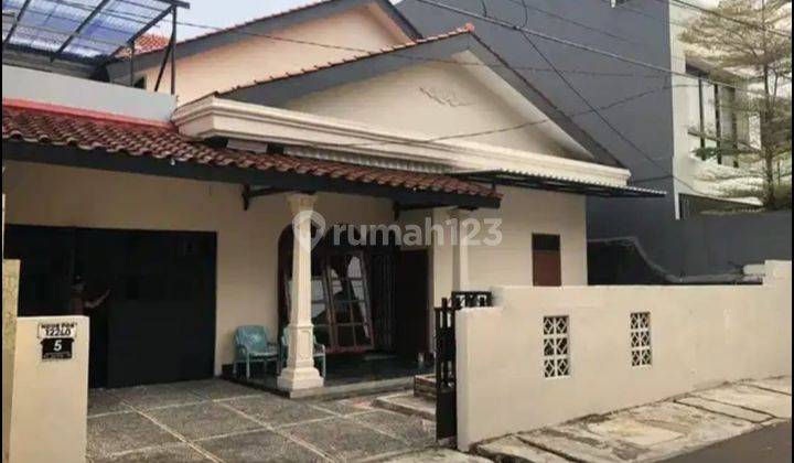 Disewakan Rumah Hanya Selangkah Ke Gandaria City di Tanah Kusir 1