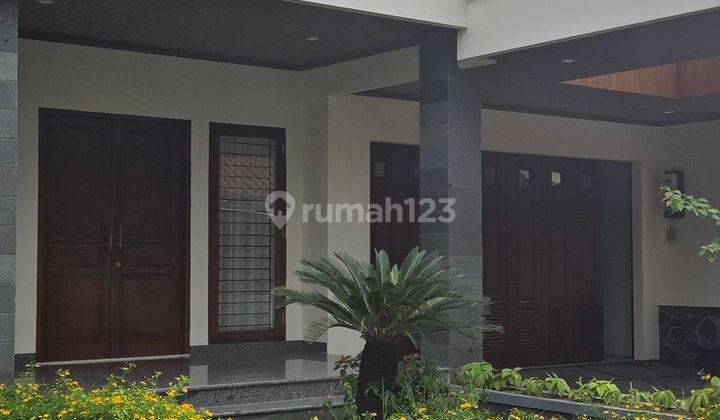 Rumah Mewah Tropical Modern Di Pejaten Jatipadang