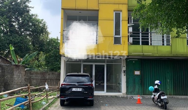 Nice Shop House in Lenteng Agung, South Jakarta 2