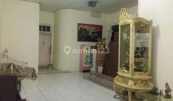 Rumah Tua Di Kolonel Sugiono Jakarta Timur  2