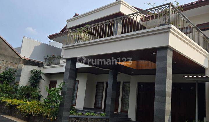 Rumah Mewah Tropical Modern Di Pejaten Jatipadang