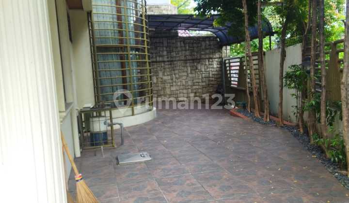 DIJUAL DIBAWAH NJOP Rumah Kokoh Siap Huni Harga Murah hanya 5 menit ke PIM2 di kawasan perumahan yang tenang Pondok Indah Jakarta