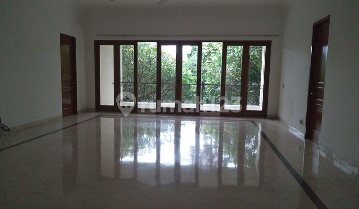 Desewakan Kemang bisa Office Rp 300 Jt/Th 2 Lantai SHM Utara Rumah 2