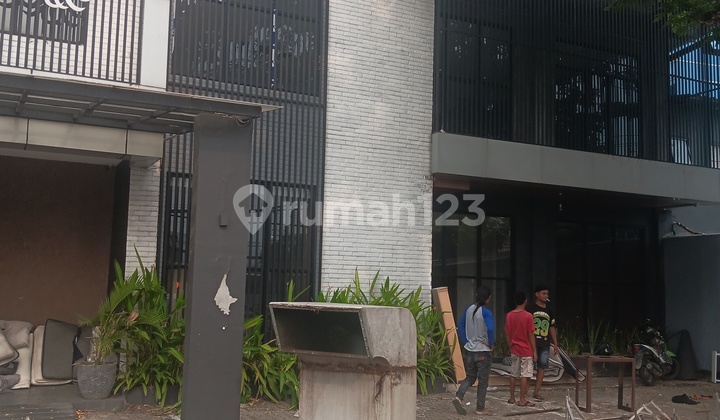 Commercial Building Former Restaurant on Serpong Main Road 2