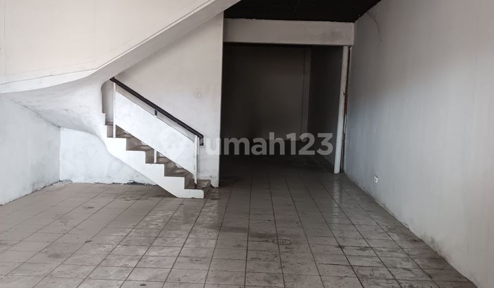 Large 2-Story Shophouse in Graha Raya Bintaro Tangerang 2