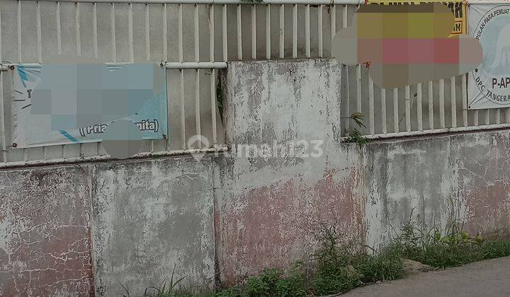 Tanah Dan Bangunan Rumah Di Kavling DPR Cipondoh 2