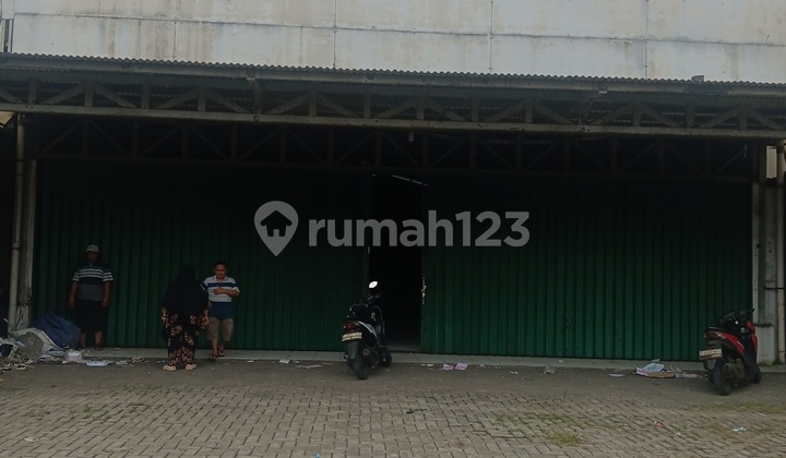 Ready-to-Use Warehouse in Lenteng Agung, Jakarta