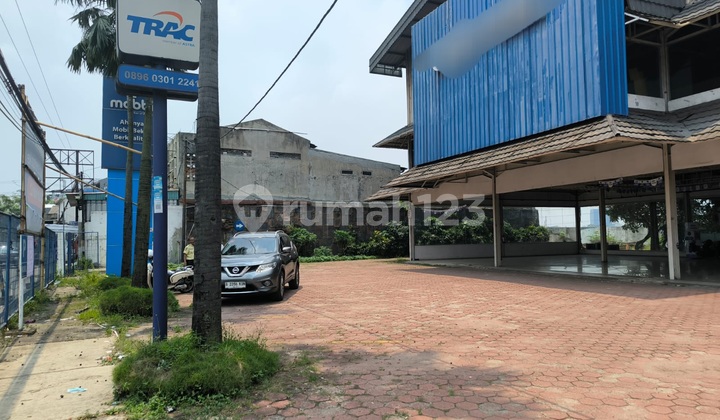 Bangunan Komersial Di Jalan Raya Serpong Bangunan Komersial Di Jalan Raya Serpong