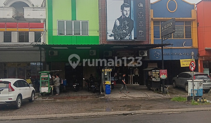 Ruko 2 Lantai di Boulevar Graha Raya Bintaro Tangerang Ruko 2 Lantai di Boulevar Graha Raya Bintaro Tangerang