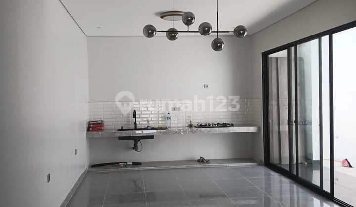 Rumah 2 Lantai Bangunan Baru Di Griya Loka Bsd Tangerang 2