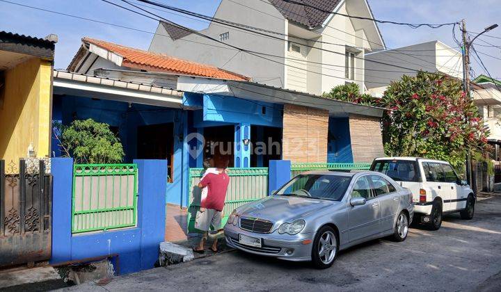 Rumah Lama Siap Huni Akses Jalan Lebar 3 Mobil 1