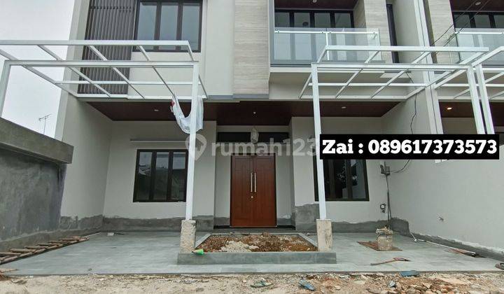 Kebayoran Baru - Dijual Brand New Modern House Siap Huni Dalam Townhouse 1