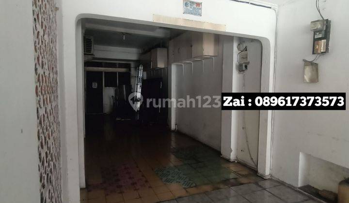 Mampang Prapatan - Dijual Rumah Lama Hitung Tanah Pinggir Jalan Utama Di Mampang Prapatan Jakarta Selatan 2