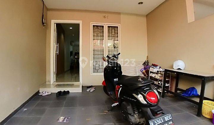 Rumah Bagus Siap Huni Semi Furnish Di Tomang, Jakarta Barat 2