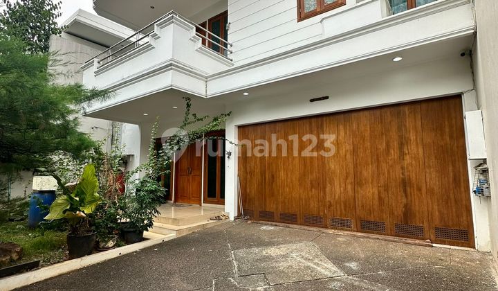 Neat Luxury House Ready to Occupy in Intercon West Jakarta 2