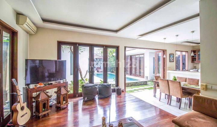 Hot List of Villas for Sale in Batu Bolong Canggu, North Kuta, Badung 2