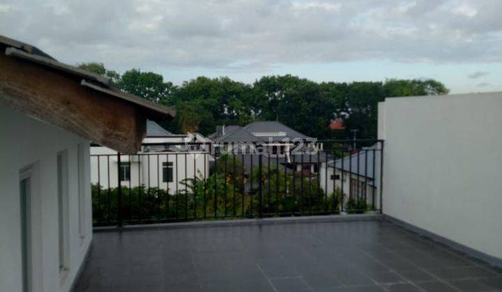 TOP URGENT DI JUAL VILLA LOKASI LAKSAMANA RENON DENPASAR SELATAN 1