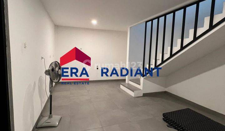 Rumah Minimalis Modern 3 Lantai di Cilandak 1