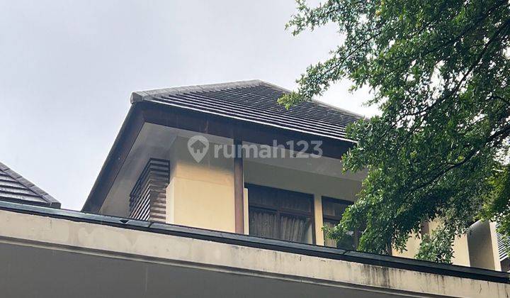 Rumah 4+1 KT, 2 LT Di Serenia Hills Lebak Bulus 1