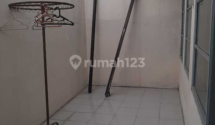 Rumah Murah 2 Lantai Siap Huni Bagus SHM di Antapani 2