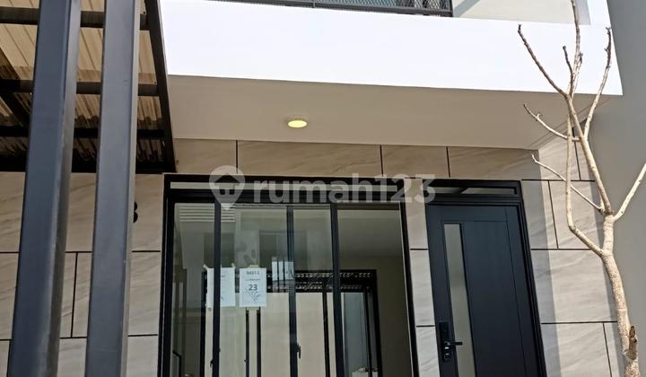 Rumah Murah 2 Lantai Siap Huni Bagus SHM di Kota Baru Parahyangan