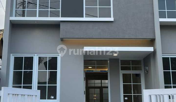 Rumah Murah 2 Lantai Siap Huni Baru Bagus SHM di Arcamanik