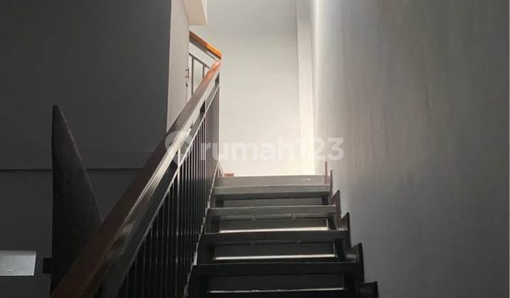 Affordable 3-Story Strategic Ruko Ready to Occupy SHM in Riung Bandung 2