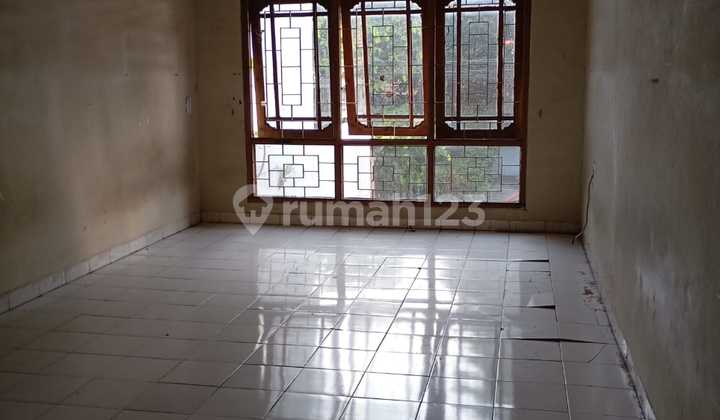 Ruang-usaha Murah 2 Lantai Luas 535.0 M² Unfurnished Di Citarum Ruang-usaha Murah 2 Lantai Luas 535.0 M² Unfurnished Di Citarum