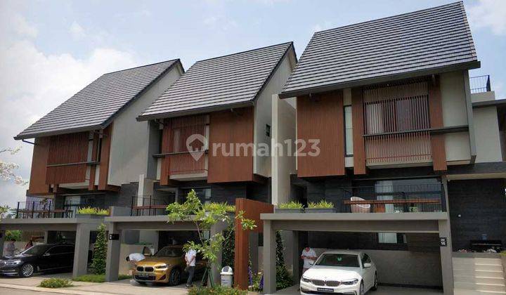 Rumah 3 Lantai Baru Semi Furnished di Greenwich Park, Tangerang 1