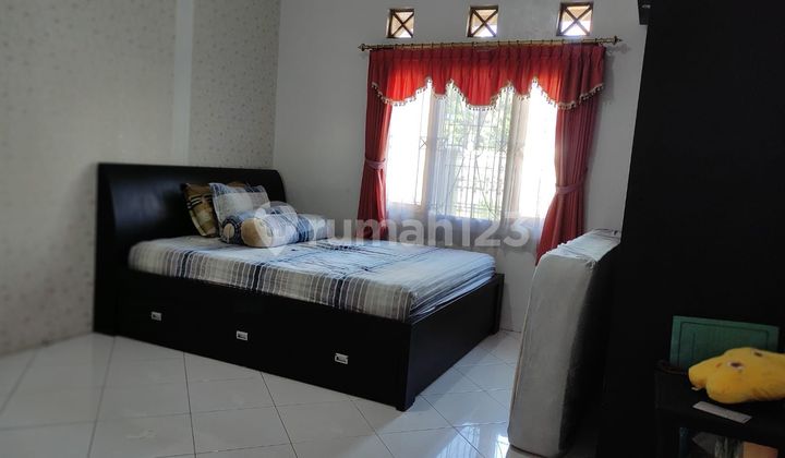 Rumah Hook 2 Lantai Berjarak 150 Mtr Dari Poros Suhat 2