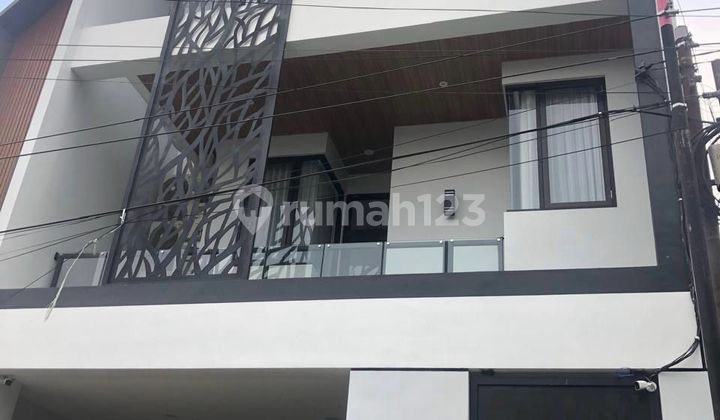 Exclusive Kos 18 Rooms Fully Furnished near Soekarno Hatta, 5 Minutes from Ub