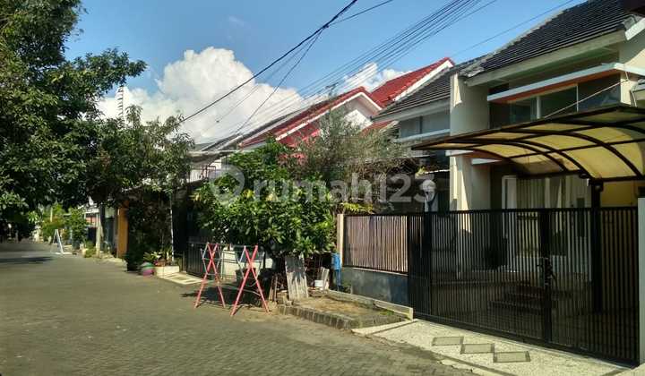 Minimalis Modern Strategis Dekat Suhat di Perumahan Akordion 2