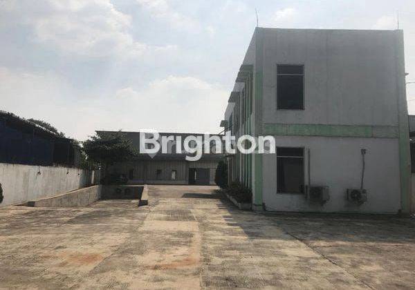 GUDANG DAN KANTOR BAGUS BERSIH TERAWAT PARKIR LUAS LOKASI STRATEGIS  DI PEKAPURAN  CIMANGGIS 2
