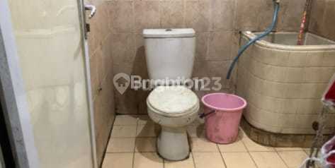 Three-Story Shop House Metropolis Town Square Strategic Location 2