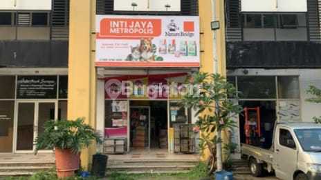 Ruko Tiga Lantai Metropolis Town Square Strategis