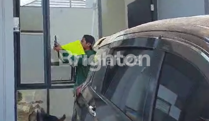 GOLDEN FLOWER RUMAH MEWAH DEKAT STASIUN DAN TOLL DEKAT BSD 1