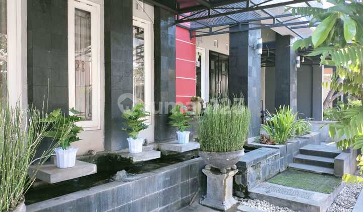 Perum Elit,Super Strategis, Dekat Tugu dan Malioboro,Jalan Kyaimojo,ada Pom bensin ke utara,Rumah Paling Depan, Security 24 jam,Depan SMA Favorit,Jalan kaki ke STIKES,ASMI,HokBen&Pizza Hut,Superindo,SHGB bisa naik ke SHM 2