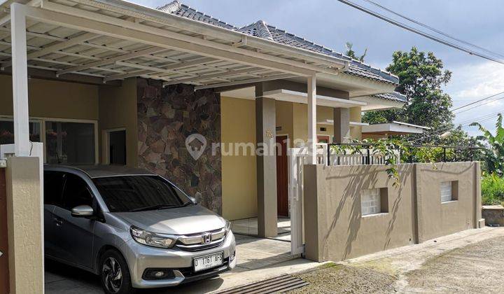 Rumah 2 lantai lingkungan sunyi bagus 1