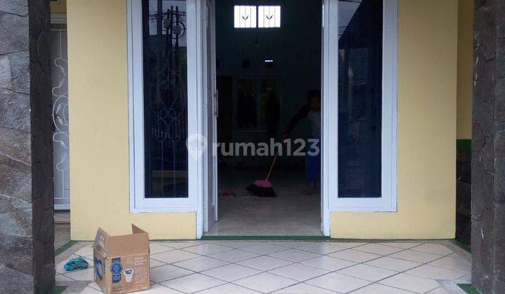 Di sewakan rumah tinggal di area perkotaan 1