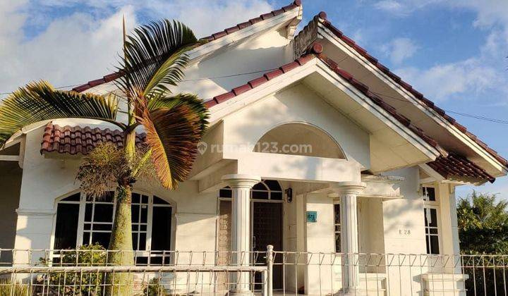 Di jual villa lotus lingkungan nyaman bersih dan terawat 1