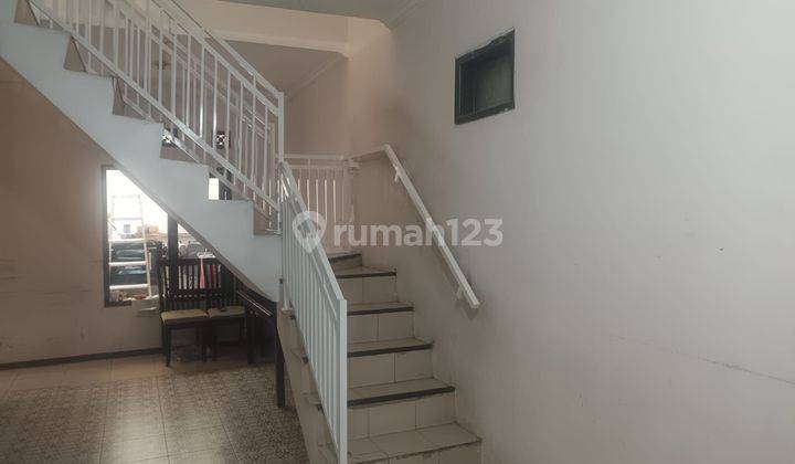 Di  rumah 2 lantai di Jln ciganitri bandung 2