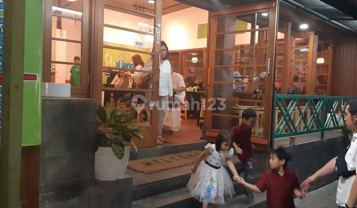 Di jual rumah di area perkotaan di Jalan progo bandung 2