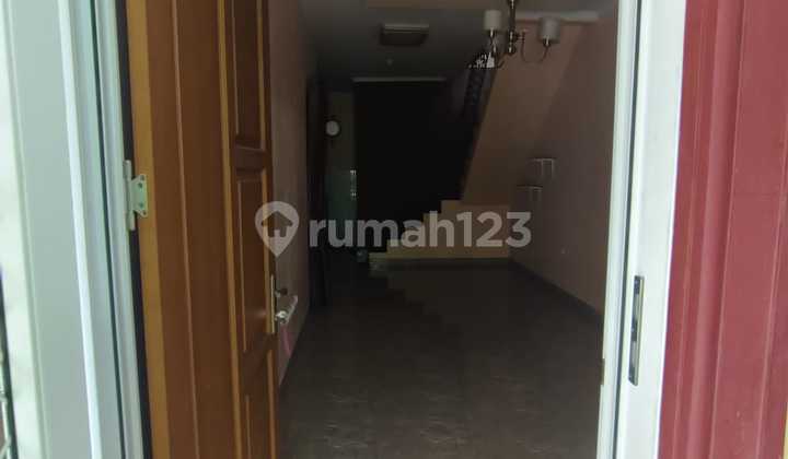 Dijual Rumah Gandeng Mewah Idaman di Citra Raya Tangerang 2
