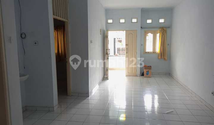 Disewakan. Rumah Siap Huni Didepan Mol Ggp Galaxy Bekasi Selatan 2