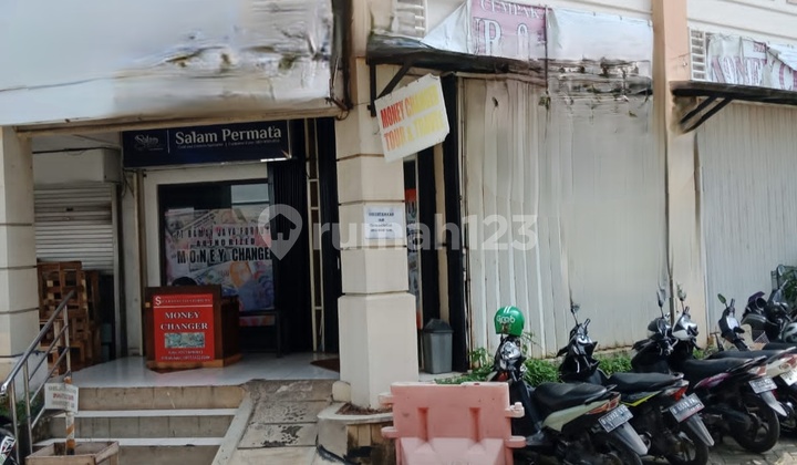 For Rent: 3-Story Shop House on Mandar Raya Street, Opposite Bintaro Plaza, Sector 3A, Bintaro Jaya, South Tangerang 1