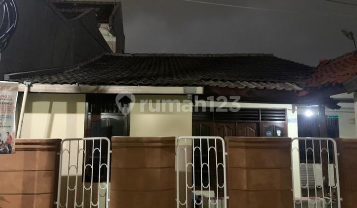 Di Jua L.runah Dilantai Digalaxy Bekasi Selatan Di Jua L.runah Dilantai Digalaxy Bekasi Selatan