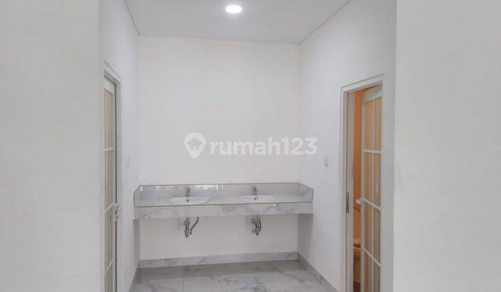 Jual Gedung di Kalimalang, Jakarta Timur. Luas 1.200 m 2